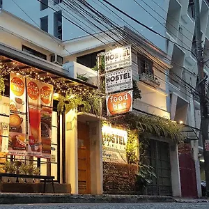 Crossroads Manila Hostel